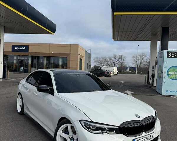 Белый БМВ 3 Серия, объемом двигателя 3 л и пробегом 135 тыс. км за 38900 $, фото 1 на Automoto.ua