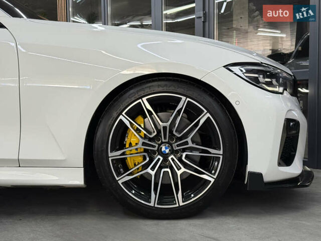 Белый БМВ 3 Серия, объемом двигателя 2 л и пробегом 69 тыс. км за 26900 $, фото 4 на Automoto.ua