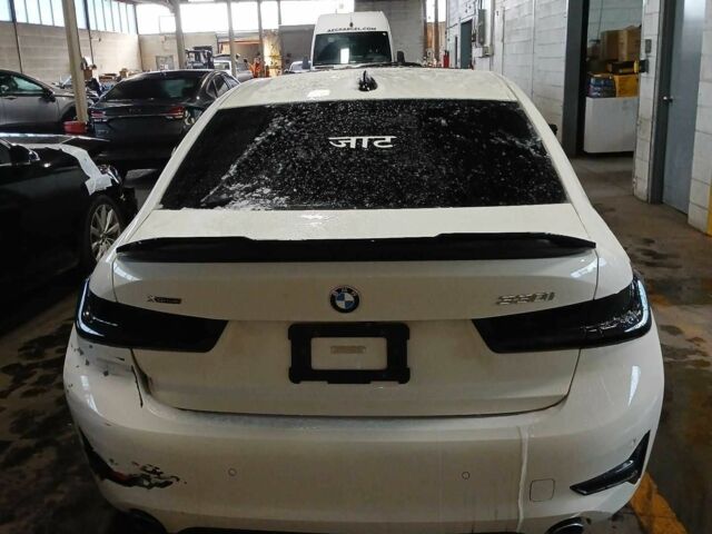 Белый БМВ 3 Серия, объемом двигателя 2 л и пробегом 60 тыс. км за 16500 $, фото 4 на Automoto.ua