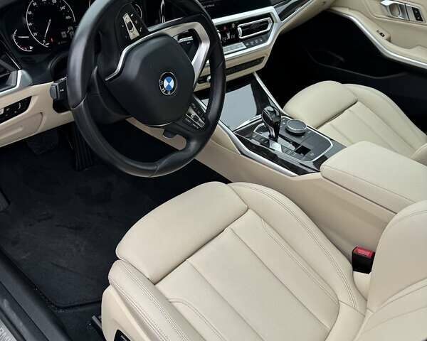 Белый БМВ 3 Серия, объемом двигателя 2 л и пробегом 60 тыс. км за 31000 $, фото 6 на Automoto.ua