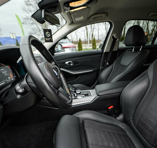 Белый БМВ 3 Серия, объемом двигателя 2 л и пробегом 163 тыс. км за 32500 $, фото 18 на Automoto.ua