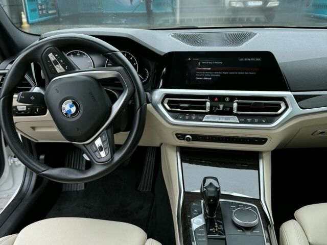 Белый БМВ 3 Серия, объемом двигателя 2 л и пробегом 60 тыс. км за 31000 $, фото 4 на Automoto.ua