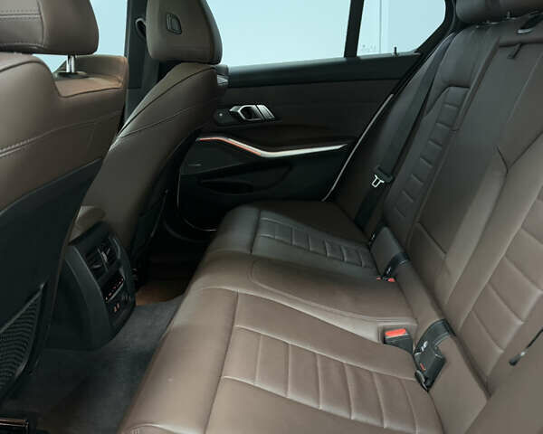 Білий БМВ 3 Серія, об'ємом двигуна 2 л та пробігом 29 тис. км за 35500 $, фото 29 на Automoto.ua