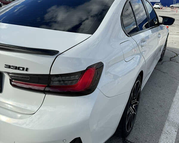 Белый БМВ 3 Серия, объемом двигателя 2 л и пробегом 112 тыс. км за 24000 $, фото 5 на Automoto.ua