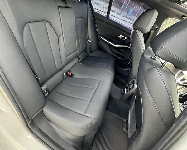 Белый БМВ 3 Серия, объемом двигателя 2 л и пробегом 112 тыс. км за 24000 $, фото 24 на Automoto.ua