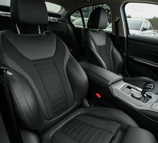 Белый БМВ 3 Серия, объемом двигателя 2 л и пробегом 163 тыс. км за 32500 $, фото 21 на Automoto.ua