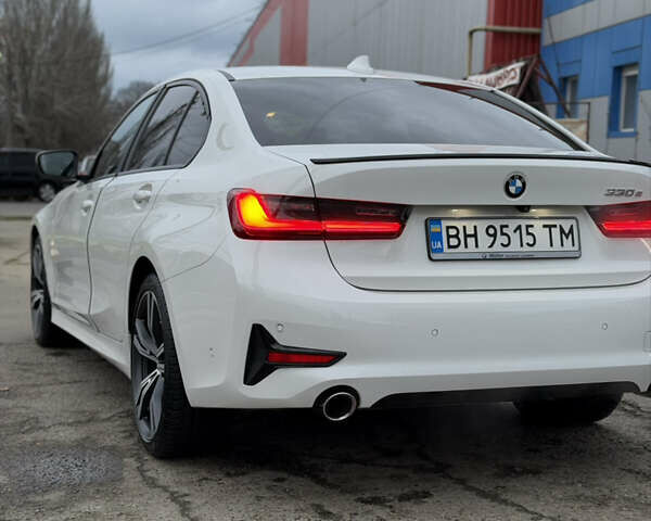 Білий БМВ 3 Серія, об'ємом двигуна 2 л та пробігом 55 тис. км за 41000 $, фото 5 на Automoto.ua