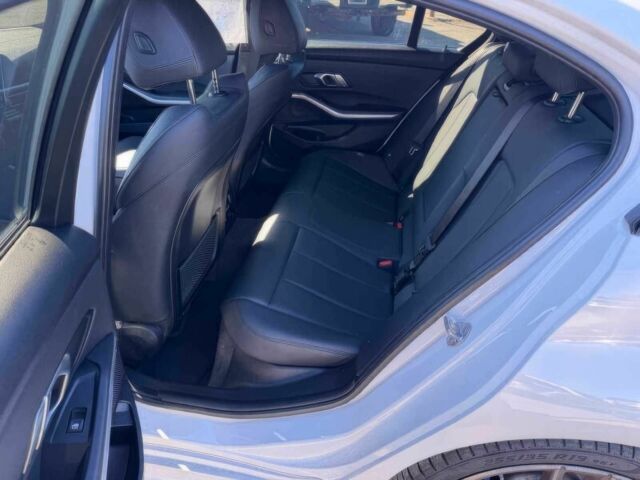 Білий БМВ 3 Серія, об'ємом двигуна 3 л та пробігом 37 тис. км за 15400 $, фото 9 на Automoto.ua