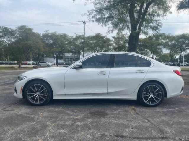 Білий БМВ 3 Серія, об'ємом двигуна 2 л та пробігом 47 тис. км за 17800 $, фото 5 на Automoto.ua