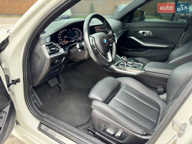 Білий БМВ 3 Серія, об'ємом двигуна 2 л та пробігом 169 тис. км за 24500 $, фото 14 на Automoto.ua