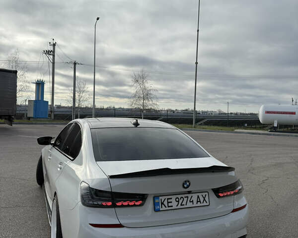 Белый БМВ 3 Серия, объемом двигателя 3 л и пробегом 135 тыс. км за 38900 $, фото 8 на Automoto.ua