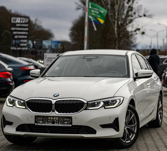 Белый БМВ 3 Серия, объемом двигателя 2 л и пробегом 163 тыс. км за 32500 $, фото 1 на Automoto.ua