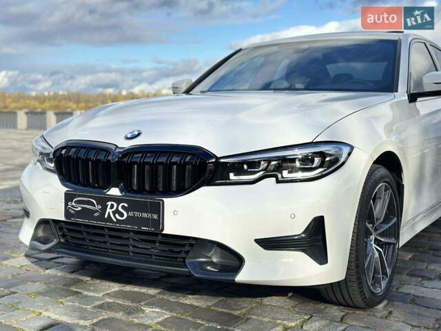 Белый БМВ 3 Серия, объемом двигателя 2 л и пробегом 116 тыс. км за 27500 $, фото 18 на Automoto.ua