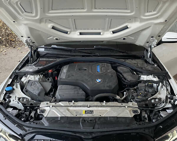 Белый БМВ 3 Серия, объемом двигателя 2 л и пробегом 15 тыс. км за 35500 $, фото 29 на Automoto.ua