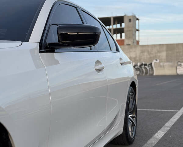 БМВ 3 Серія 2021 у Львові на Automoto.ua Білий БМВ 3 Серія, об'ємом двигуна 2 л та пробігом 67 тис. км за 29900 $, фото 16 на Automoto.ua