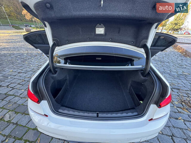 БМВ 3 Серія 2021 у Києві на Automoto.ua Білий БМВ 3 Серія, об'ємом двигуна 0 л та пробігом 23 тис. км за 28888 $, фото 57 на Automoto.ua