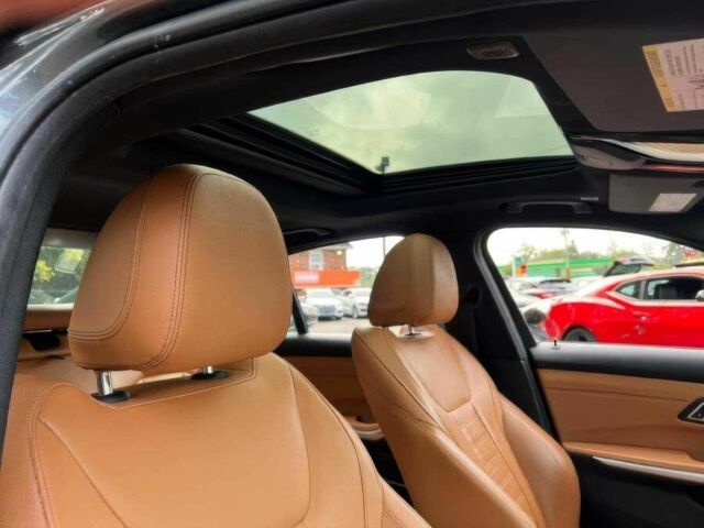 Білий БМВ 3 Серія, об'ємом двигуна 3 л та пробігом 27 тис. км за 18200 $, фото 8 на Automoto.ua