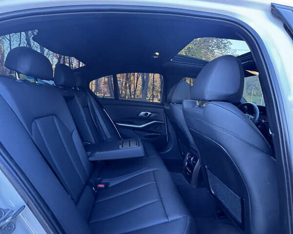 БМВ 3 Серія 2021 у Києві на Automoto.ua Білий БМВ 3 Серія, об'ємом двигуна 0 л та пробігом 23 тис. км за 28888 $, фото 44 на Automoto.ua