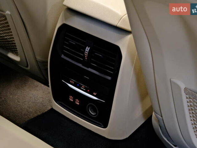 Белый БМВ 3 Серия, объемом двигателя 2 л и пробегом 69 тыс. км за 26900 $, фото 34 на Automoto.ua