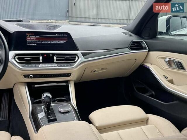 Белый БМВ 3 Серия, объемом двигателя 2 л и пробегом 74 тыс. км за 27500 $, фото 25 на Automoto.ua