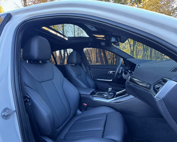 БМВ 3 Серія 2021 у Києві на Automoto.ua Білий БМВ 3 Серія, об'ємом двигуна 0 л та пробігом 23 тис. км за 28888 $, фото 50 на Automoto.ua