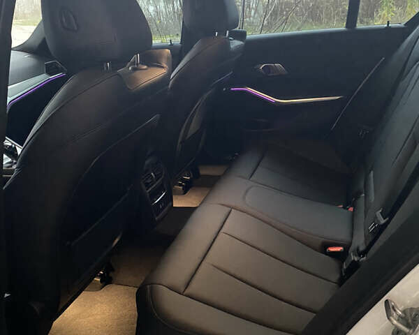 Белый БМВ 3 Серия, объемом двигателя 2 л и пробегом 15 тыс. км за 35500 $, фото 26 на Automoto.ua