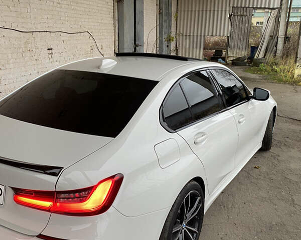 Белый БМВ 3 Серия, объемом двигателя 2 л и пробегом 15 тыс. км за 35500 $, фото 14 на Automoto.ua