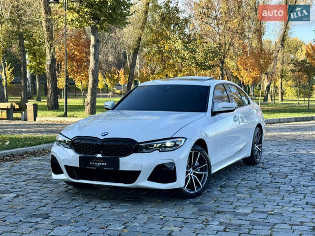 БМВ 3 Серія 2021 у Києві на Automoto.ua Білий БМВ 3 Серія, об'ємом двигуна 0 л та пробігом 23 тис. км за 28888 $, фото 9 на Automoto.ua