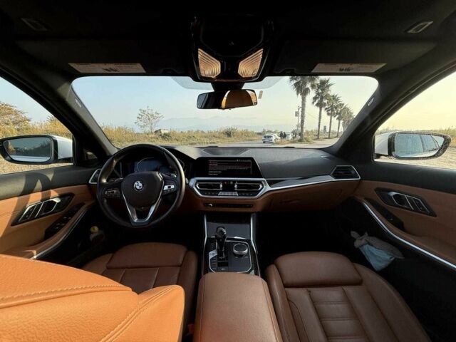 Білий БМВ 3 Серія, об'ємом двигуна 2 л та пробігом 34 тис. км за 17600 $, фото 12 на Automoto.ua