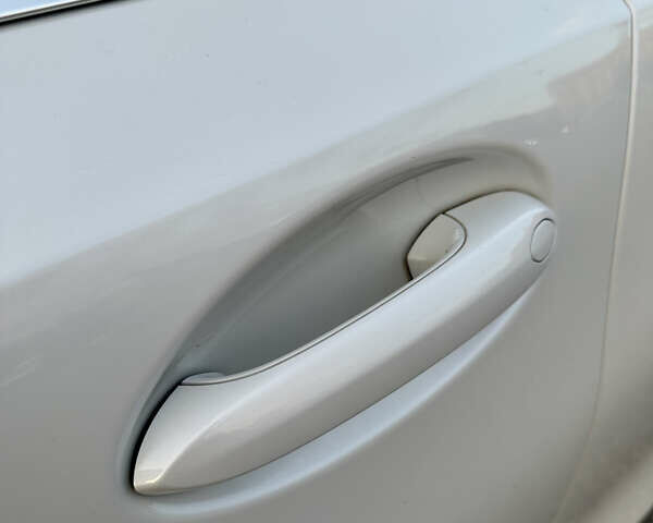 Білий БМВ 3 Серія, об'ємом двигуна 2 л та пробігом 54 тис. км за 32500 $, фото 8 на Automoto.ua