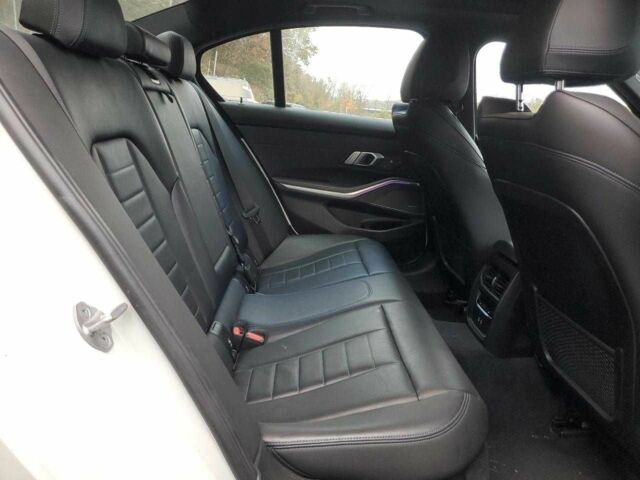 Белый БМВ 3 Серия, объемом двигателя 2 л и пробегом 68 тыс. км за 6900 $, фото 9 на Automoto.ua