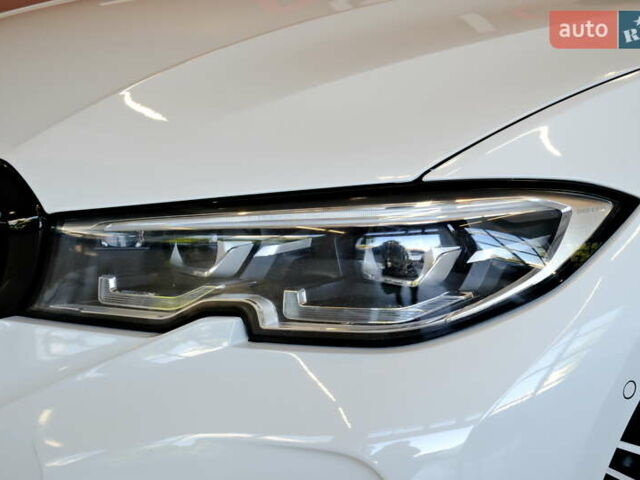 Белый БМВ 3 Серия, объемом двигателя 2 л и пробегом 69 тыс. км за 26900 $, фото 19 на Automoto.ua