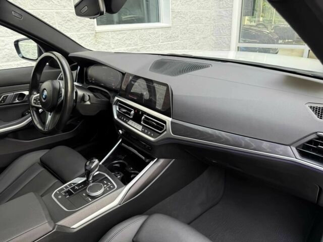 БМВ 3 Серия 2021 в Кривом Роге на Automoto.ua Белый БМВ 3 Серия, объемом двигателя 3 л и пробегом 28 тыс. км за 15400 $, фото 9 на Automoto.ua