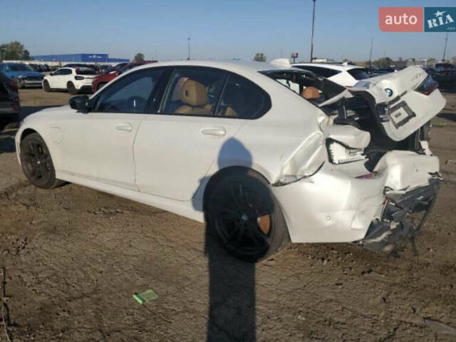 Белый БМВ 3 Серия, объемом двигателя 2 л и пробегом 50 тыс. км за 20200 $, фото 4 на Automoto.ua