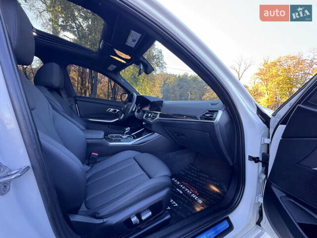 БМВ 3 Серія 2021 у Києві на Automoto.ua Білий БМВ 3 Серія, об'ємом двигуна 0 л та пробігом 23 тис. км за 28888 $, фото 47 на Automoto.ua