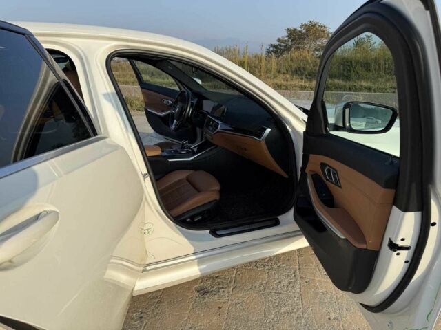 Білий БМВ 3 Серія, об'ємом двигуна 2 л та пробігом 34 тис. км за 17600 $, фото 10 на Automoto.ua