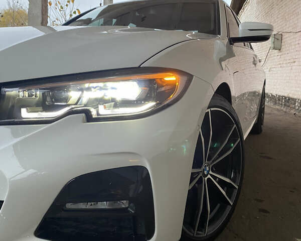 Белый БМВ 3 Серия, объемом двигателя 2 л и пробегом 15 тыс. км за 35500 $, фото 18 на Automoto.ua