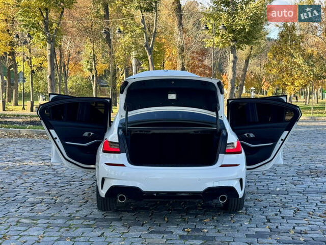БМВ 3 Серія 2021 у Києві на Automoto.ua Білий БМВ 3 Серія, об'ємом двигуна 0 л та пробігом 23 тис. км за 28888 $, фото 55 на Automoto.ua