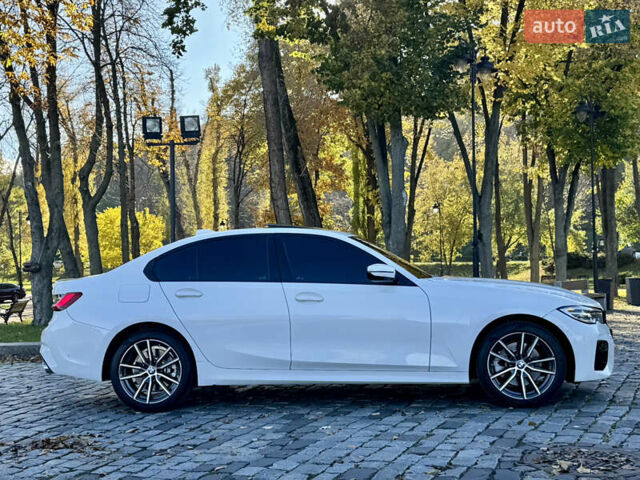 БМВ 3 Серія 2021 у Києві на Automoto.ua Білий БМВ 3 Серія, об'ємом двигуна 0 л та пробігом 23 тис. км за 28888 $, фото 4 на Automoto.ua