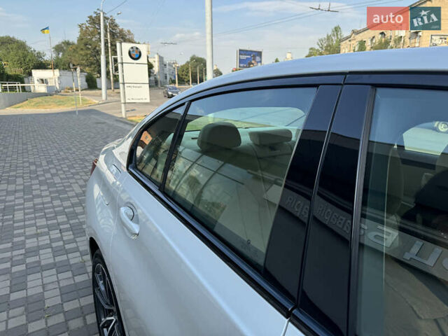 Белый БМВ 3 Серия, объемом двигателя 2 л и пробегом 7 тыс. км за 38400 $, фото 4 на Automoto.ua