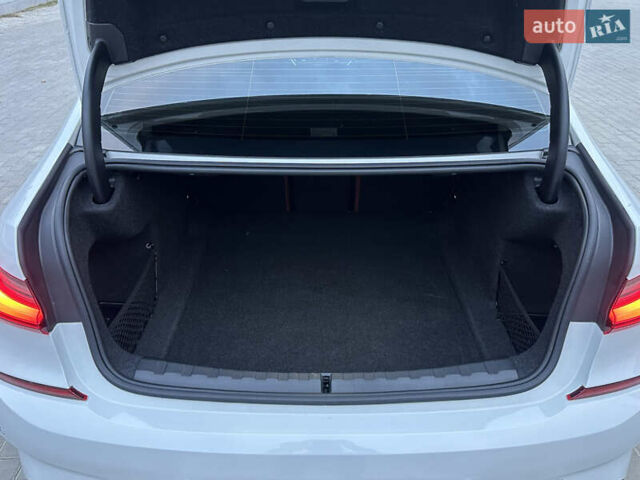 БМВ 3 Серия 2022 в Виннице на Automoto.ua Белый БМВ 3 Серия, объемом двигателя 2 л и пробегом 47 тыс. км за 29999 $, фото 41 на Automoto.ua