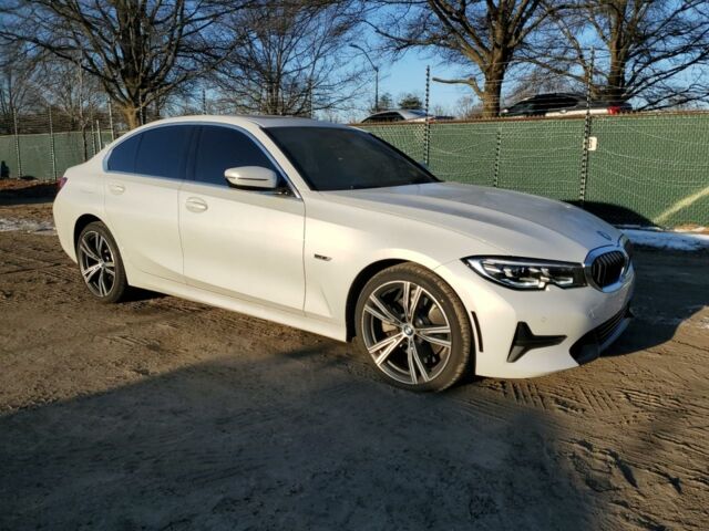 Белый БМВ 3 Серия, объемом двигателя 2 л и пробегом 40 тыс. км за 35500 $, фото 2 на Automoto.ua