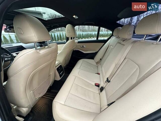 Белый БМВ 3 Серия, объемом двигателя 2 л и пробегом 177 тыс. км за 32400 $, фото 27 на Automoto.ua