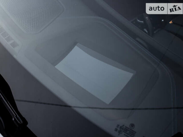 Білий БМВ 3 Серія, об'ємом двигуна 2 л та пробігом 24 тис. км за 46000 $, фото 18 на Automoto.ua