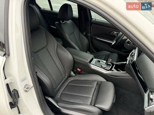 Білий БМВ 3 Серія, об'ємом двигуна 2 л та пробігом 122 тис. км за 29900 $, фото 14 на Automoto.ua