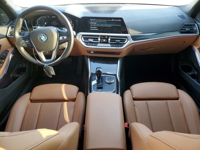 Белый БМВ 3 Серия, объемом двигателя 2 л и пробегом 40 тыс. км за 35500 $, фото 7 на Automoto.ua