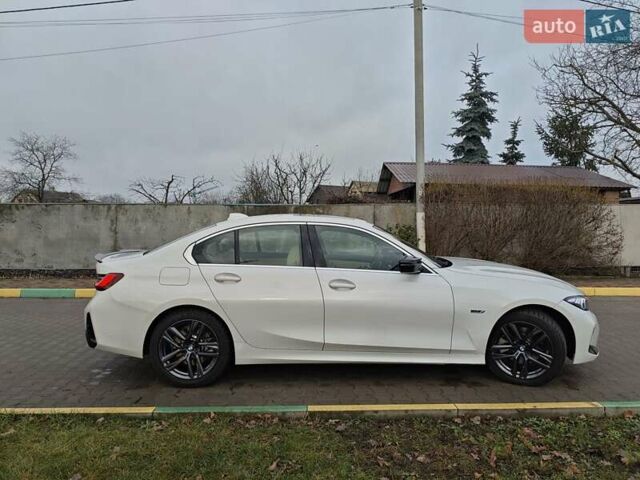 Белый БМВ 3 Серия, объемом двигателя 2 л и пробегом 95 тыс. км за 32500 $, фото 7 на Automoto.ua
