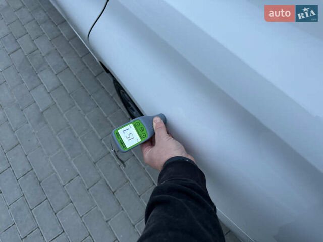 БМВ 3 Серия 2022 в Виннице на Automoto.ua Белый БМВ 3 Серия, объемом двигателя 2 л и пробегом 47 тыс. км за 29999 $, фото 58 на Automoto.ua