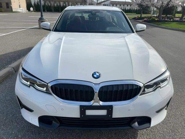 Белый БМВ 3 Серия, объемом двигателя 2 л и пробегом 30 тыс. км за 15000 $, фото 1 на Automoto.ua