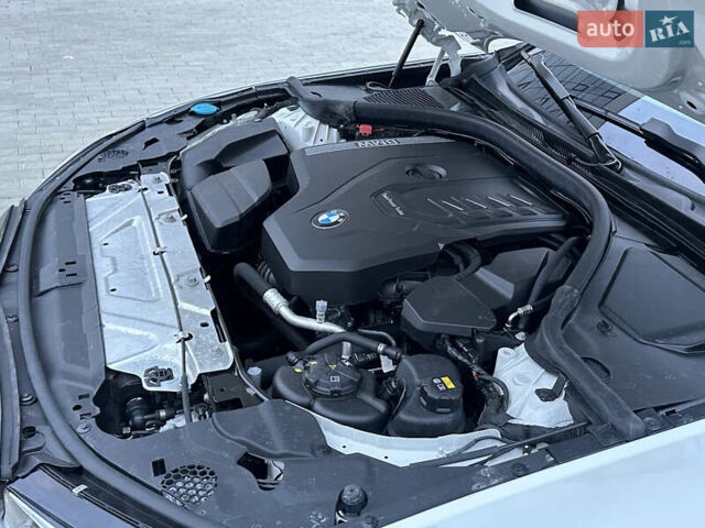БМВ 3 Серия 2022 в Виннице на Automoto.ua Белый БМВ 3 Серия, объемом двигателя 2 л и пробегом 47 тыс. км за 29999 $, фото 48 на Automoto.ua